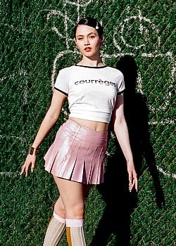 Iris Apatow